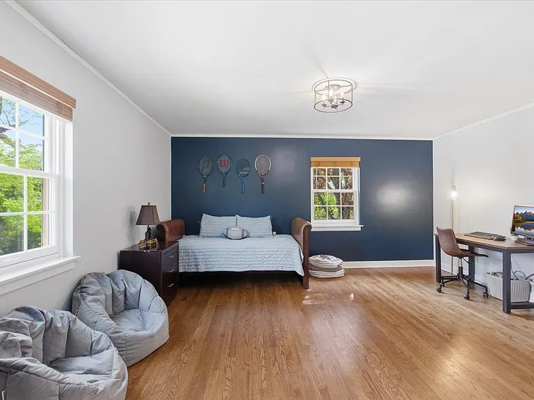 9343 Hamlin Ave — Photo 27