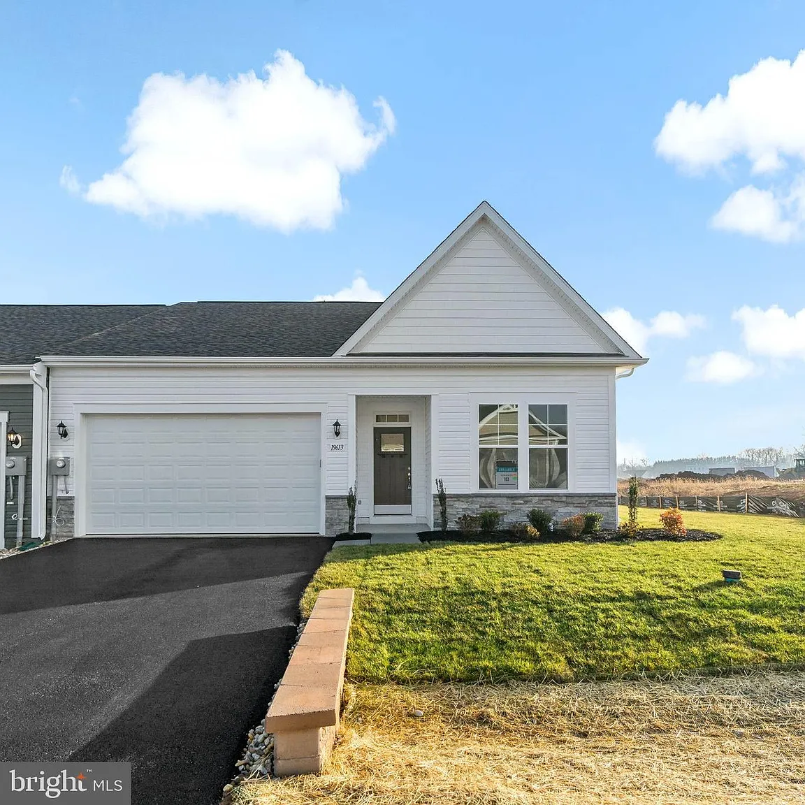 19613 Lavender Ln photo 1