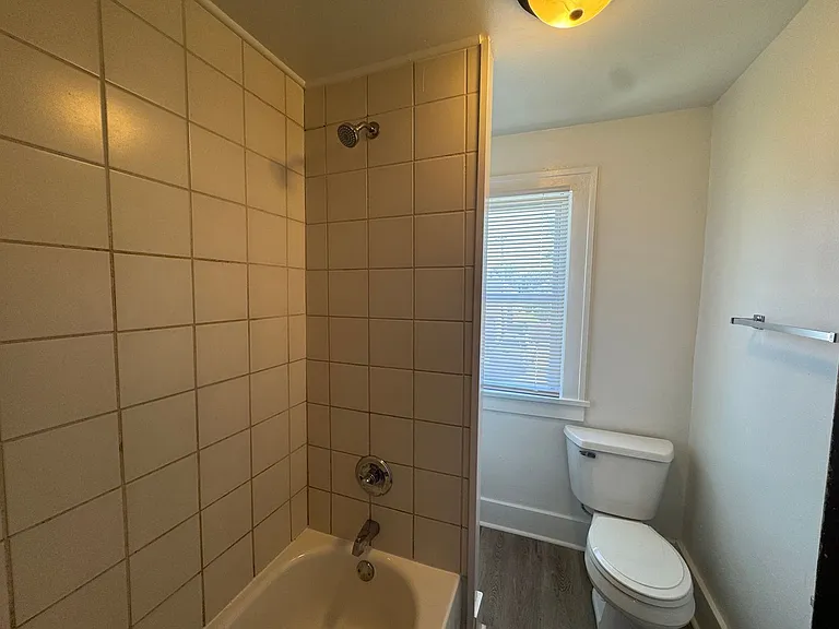 412 15th Ave — Photo 8