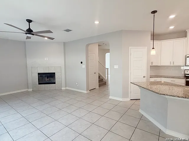 631 Anthem Ln — Photo 12