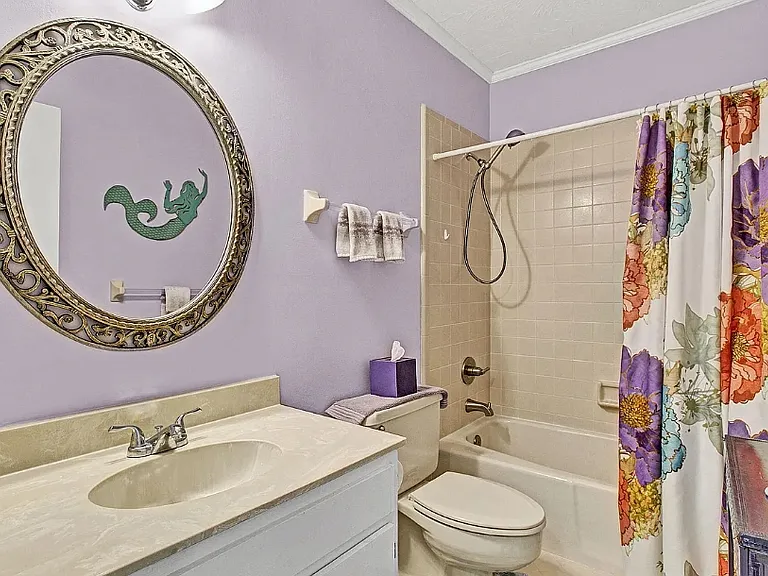 6 Dehaven Dr #2E — Photo 3