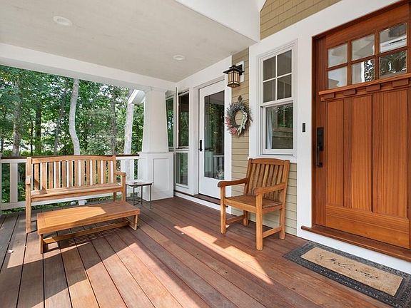 4th image of 142 Lamberts Ln