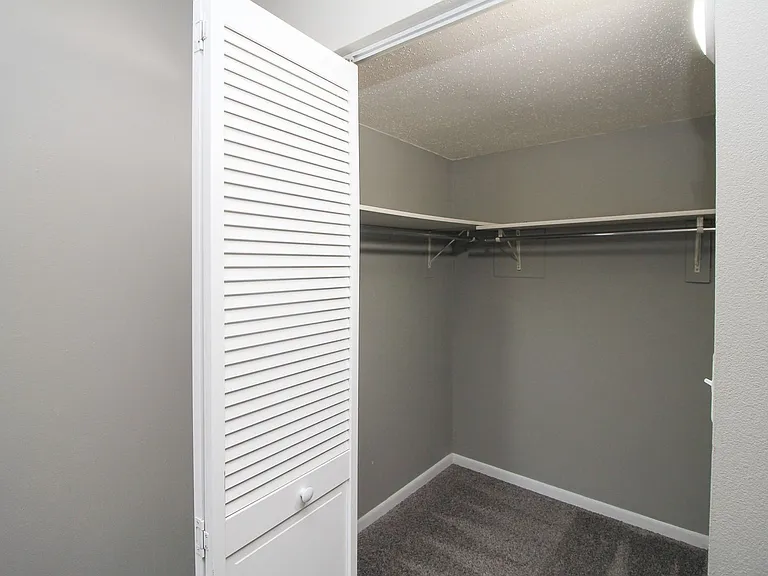 Teak Apartments — Photo 21