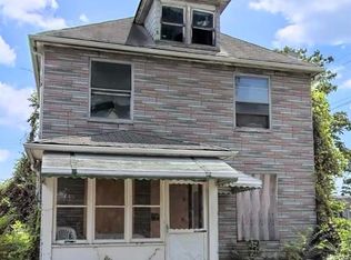 8828 Treadway Pl, Detroit, MI 48214