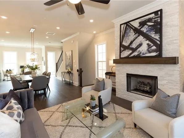 421 Burton Dr #40, Alpharetta, GA 30009