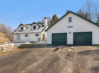 3862 Bunker Hill Rd, Williamsburg, MI 49690