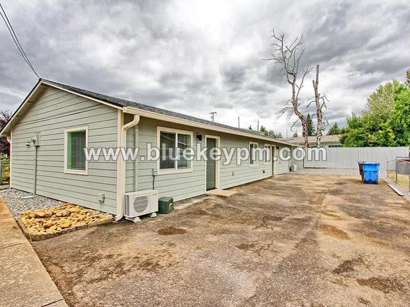 2907 Main St, Washougal, WA 98671