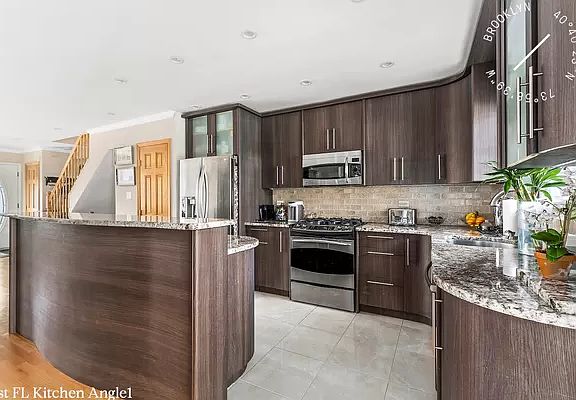 3rd image of 2428 E 63rd St