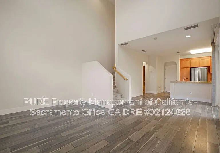 11091 International Dr — Photo 4