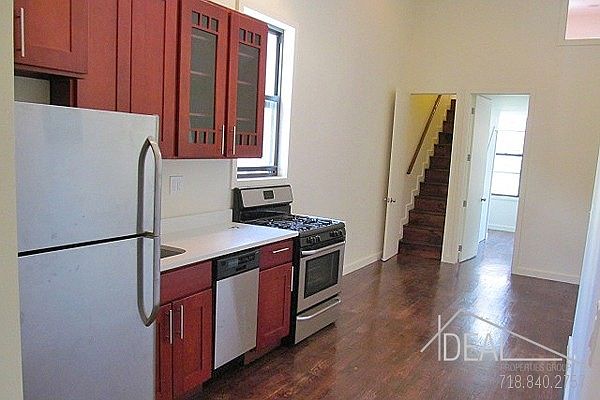 1st image of 888 Franklin Ave #1R