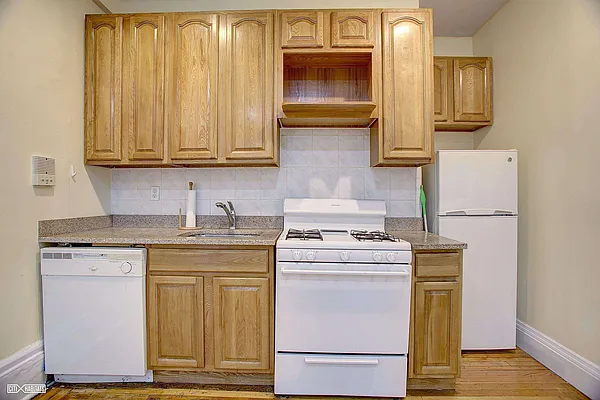 Rented by Citi Habitats | media 17