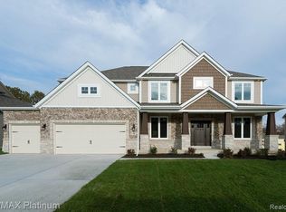 5633 Ciderberry Dr, Brighton, MI 48116