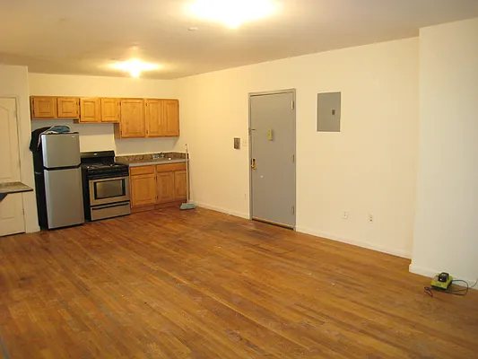 Rented by Sky Tower Management | media 2