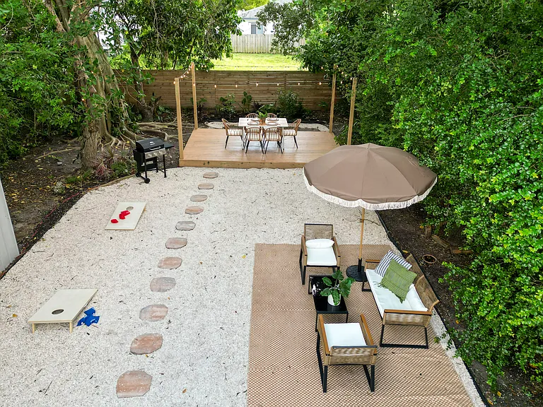 790 NW 51st St — Photo 3