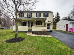 8242 Sixty Rd, Lysander, NY 13027