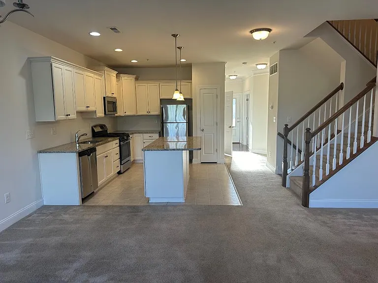 346 W Boulder Dr — Photo 4