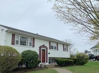 35 Hopkins Dr, Whitman, MA 02382