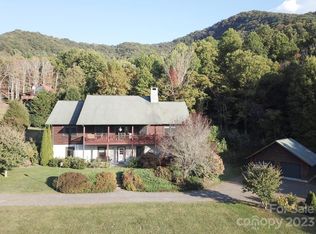 164 Apple Farm Rd, Bakersville, NC 28705