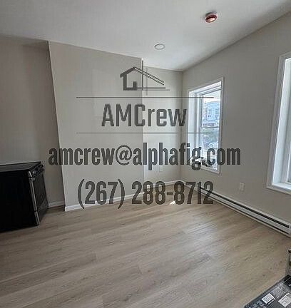 5th image of 931 E Woodlawn St #1