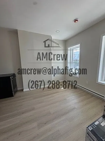 931 E Woodlawn St #1 — Photo 3