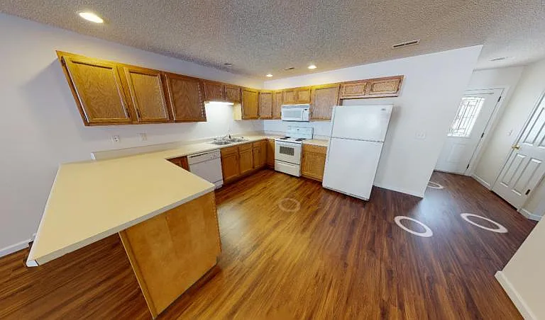 801 N Taft St — Photo 11