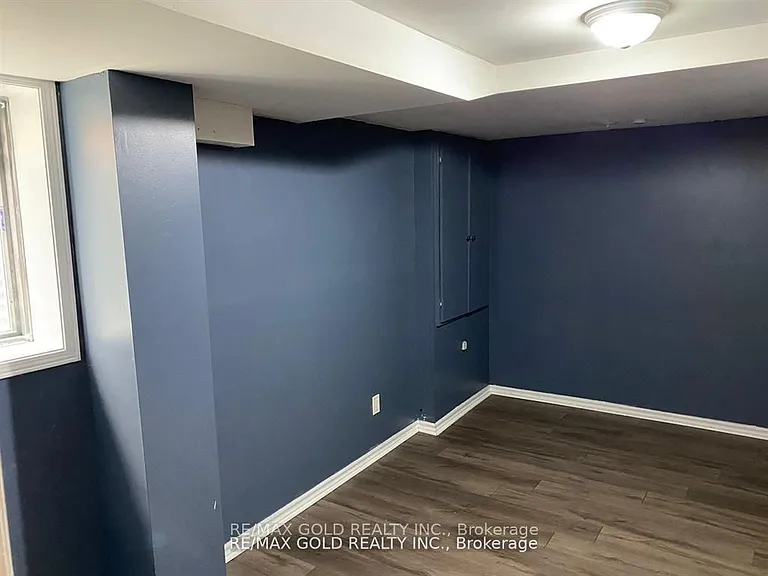 27 Middlecote Dr #BASEMENT — Photo 6