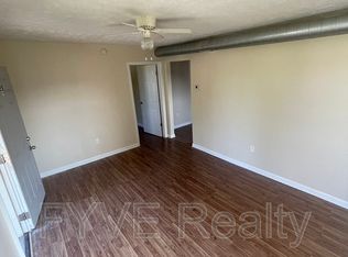 1518 Chartiers Ave APT 2B, Mc Kees Rocks, PA 15136