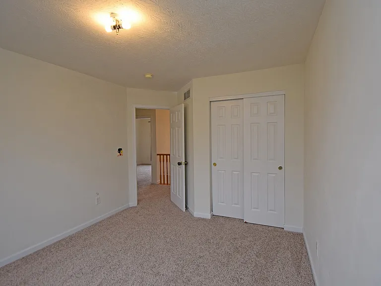 7867 Winding Creek Ct — Photo 16