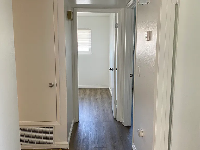 189 Siesta Way — Photo 12