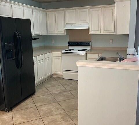 4th image of 220 Woodlake Dr