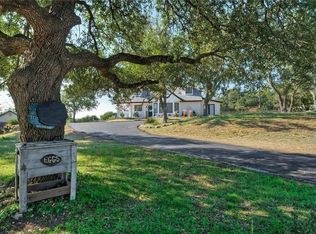 740 Green Oak Dr, Dripping Springs, TX 78620