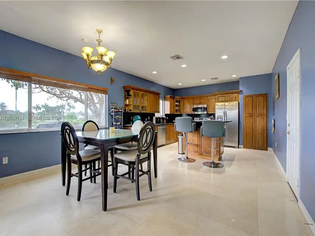 22131 SW 87th Pl — Photo 6