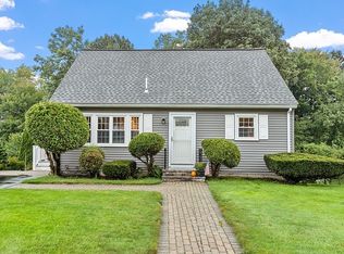 18 Green Farms Rd, Worcester, MA 01605