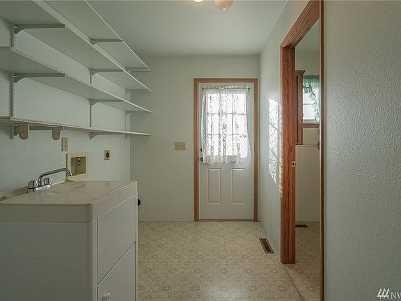 2nd image of 4838 Airway Dr NE