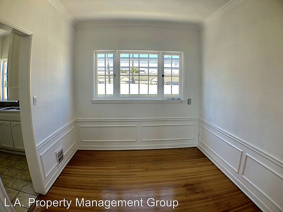5th image of 1403 N Laurel Ave APT E