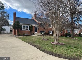 6106 Fox Hill St, Springfield, VA 22150