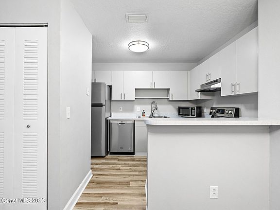 3rd image of 1860 Long Iron Dr APT 1027