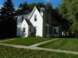 108 E Front St, Mount Morris, IL 61054