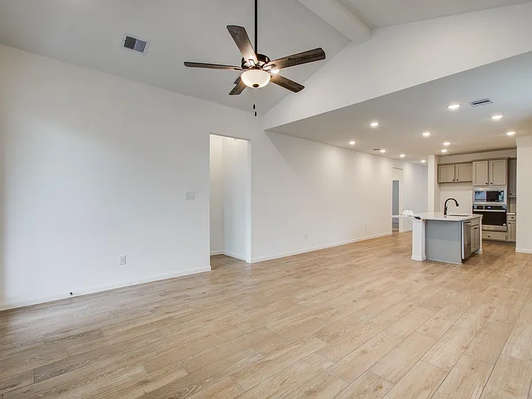 7231 Yarrow Blossom Ct — Photo 20
