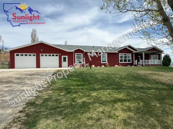 26 Noble Ln, Columbus, MT 59019