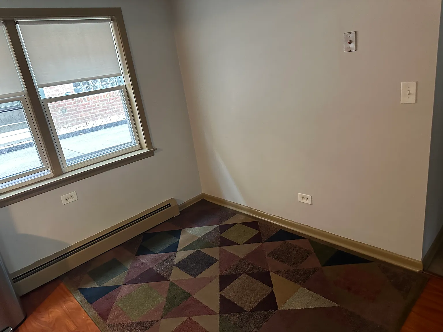 2 bed, 900 sqft, $1,700 — Photo 2