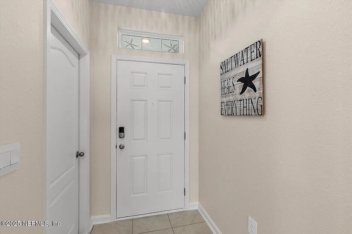 2 bed, 2.5 bath, 1442 sqft, $1,870 — Photo 4