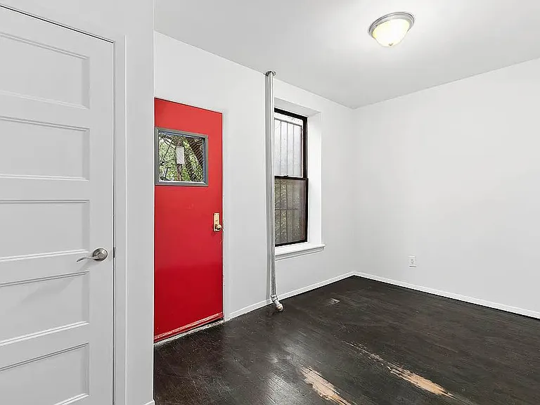 931 Putnam Ave #1 — Photo 2