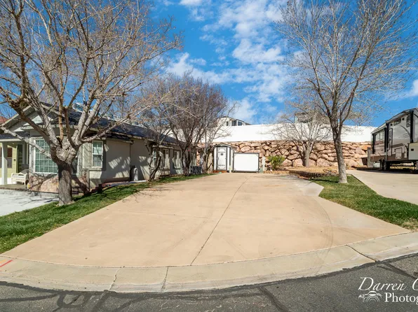 34 Cottonwood Ln, Hurricane, UT 84737
