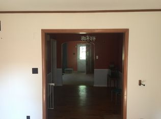 1035 SW Orleans St, Topeka, KS 66604