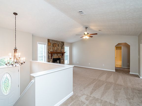5th image of 1495 Chalet Cir