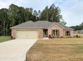 320 Stronghold Dr, Brandon, MS 39042
