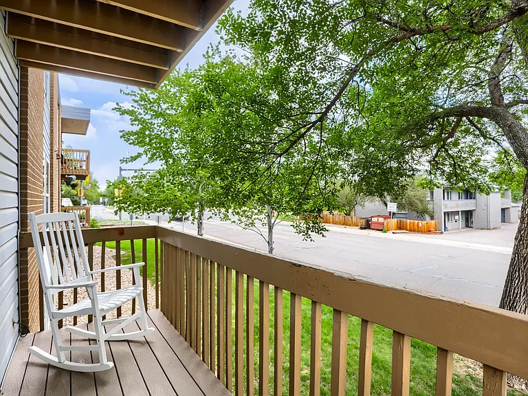 1611 Garfield Ave #12 — Photo 8
