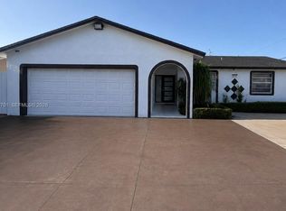 Meadow Wood Manor Sec 6, Homestead, FL 33032