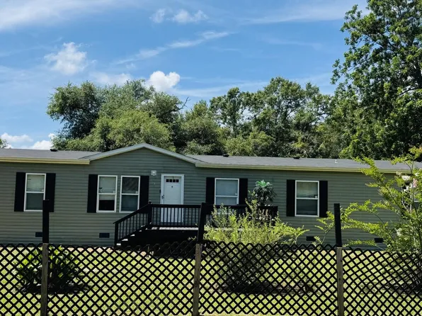 21 Ridgewood Rd, Quincy, FL 32351